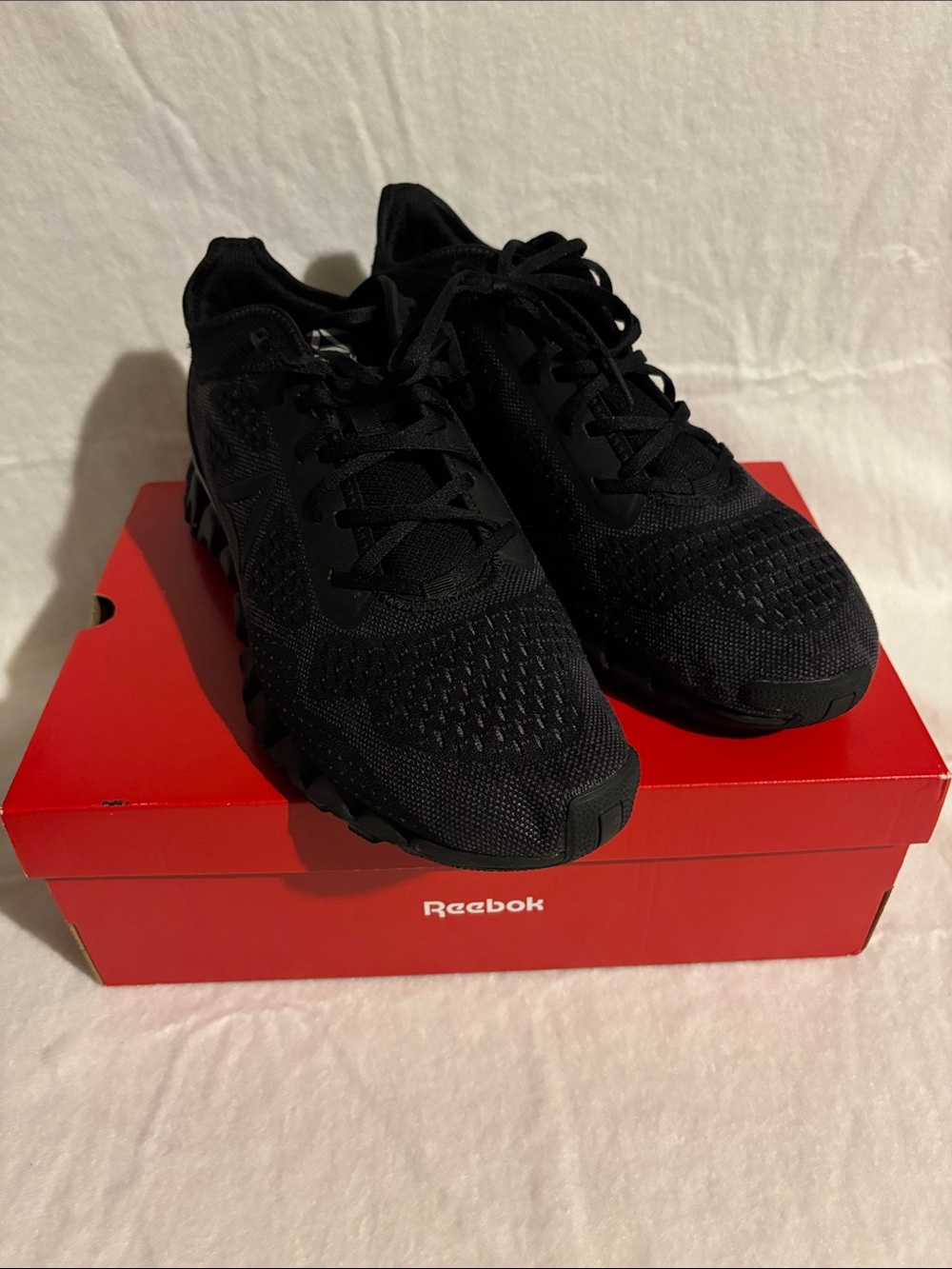 Reebok Black Mesh Lace-Up Trainers